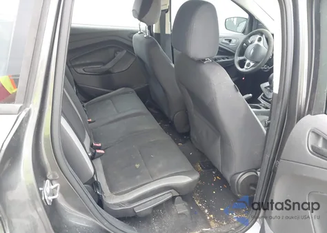 2015 Ford Escape S z USA, uszkodzony, nr VIN 1FMCU0F77FUC11540